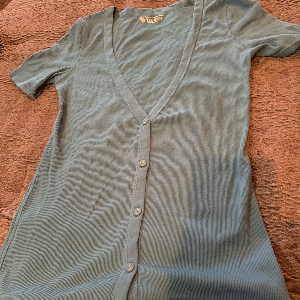 VS tee shop - short sleeve t-shirt cardigan